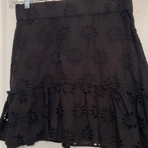 Zara Black Eyelet Skirt - Picture 5 of 5